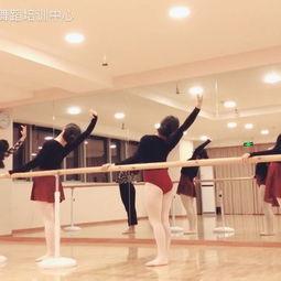 成人即兴的舞蹈视频,成人即兴舞蹈的魅力演绎