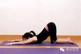 成人瑜伽组合视频教程,跟随视频教程轻松掌握成人瑜伽组合