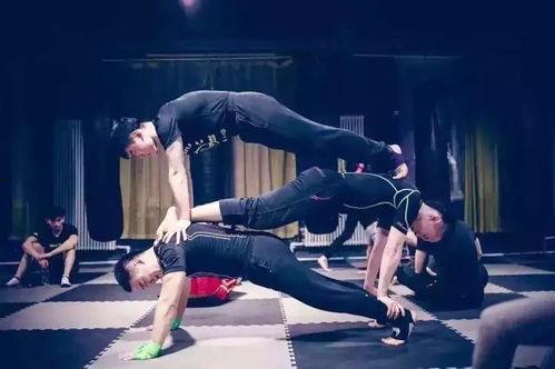 成人搏击课怎么上的视频,高效实战技巧解析